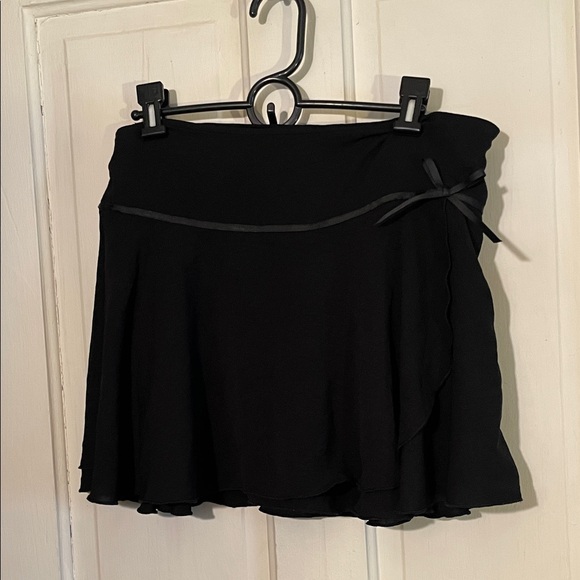 Aeropostale Dresses & Skirts - Elegant Black Skirt